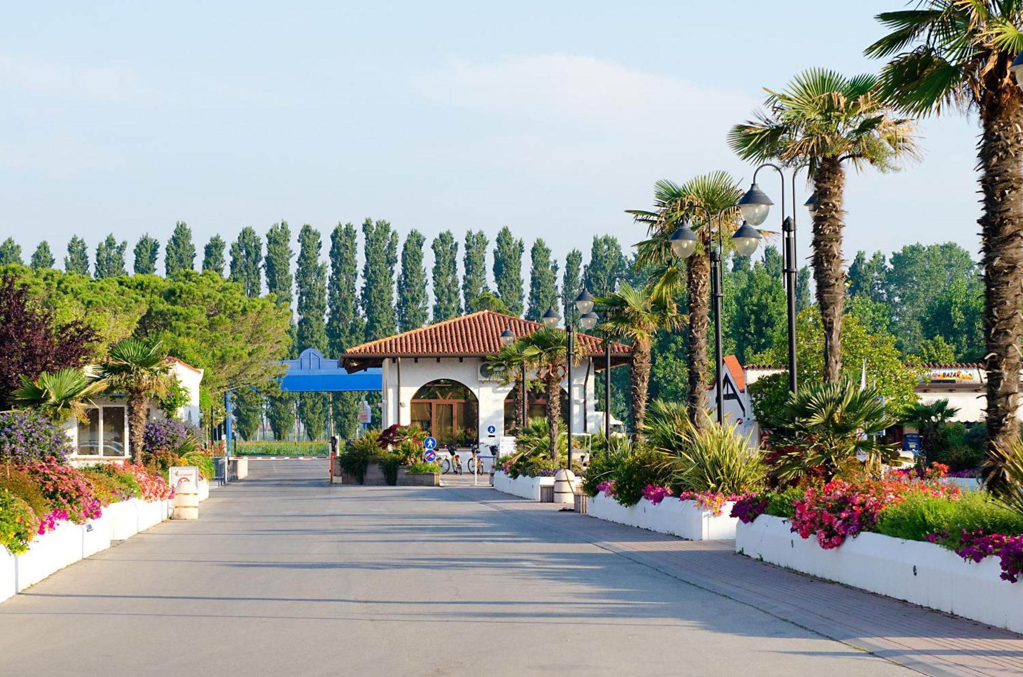 Villaggio San Francesco - Adria Holiday Mobile Homes Дуна Верде Екстериор снимка